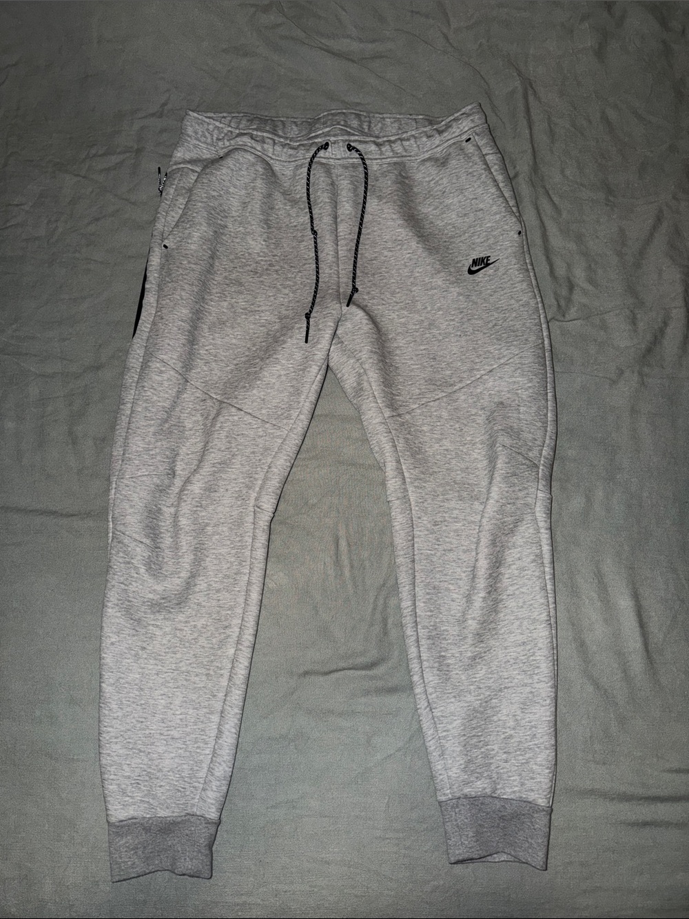 Mens Nike Tech Fleece Joggers (Light Gray)